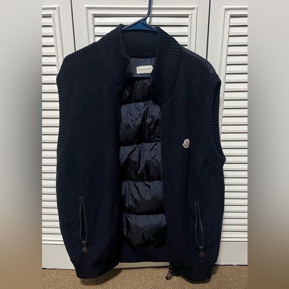 MONCLER VEST 🔥 - Picture 1 of 6